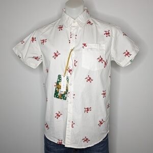 ✨3/$15 NWT Eighth Avenue white red Santa Christmas short sleeve button up S